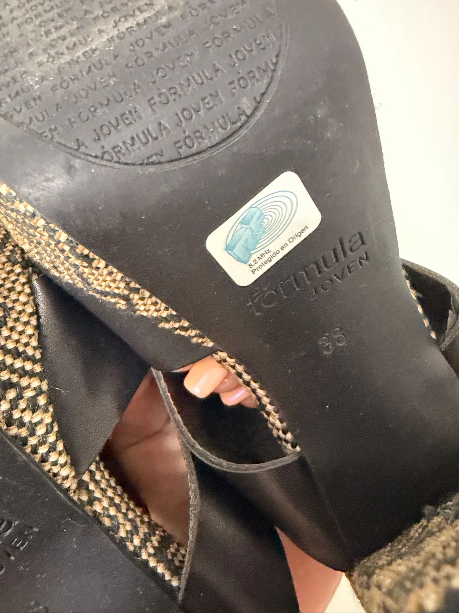 Zapatos de tacón ancho de rafia – photo 5